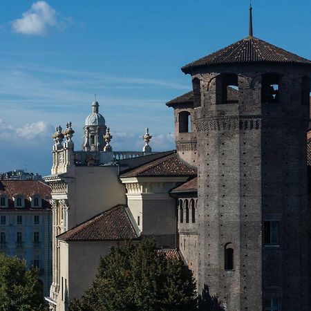 Mansarda In Piazza Castello Turim Exterior foto
